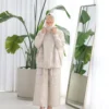 بدلة نسائي لنن